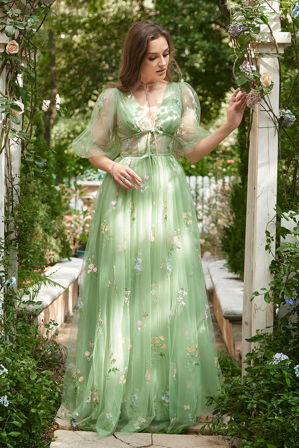 A-LINE V-NECK EMBROIDERED GREEN PROM DRESS SHORT SLEEVES
