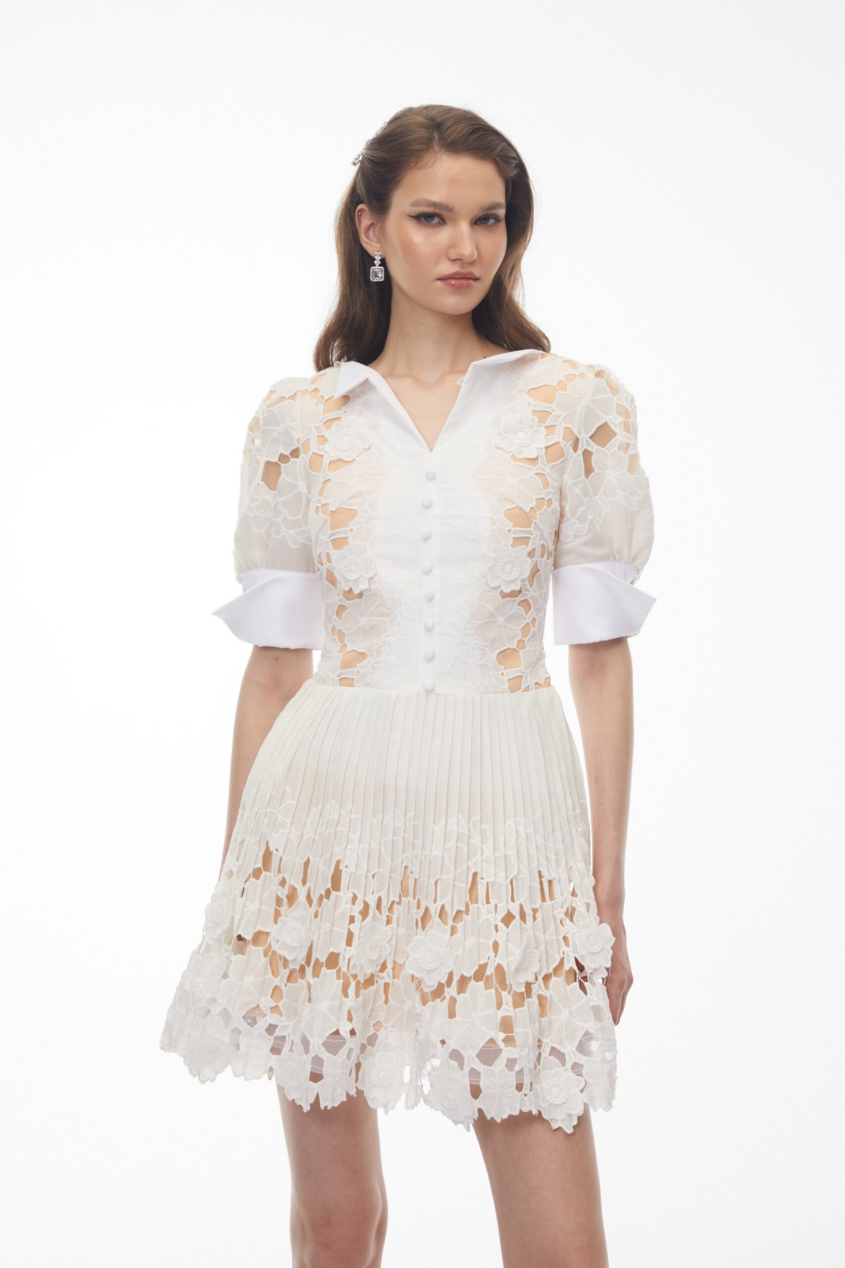 SELENA WHITE FLORAL APPLIQUÉ CUT-OUT MINI DRESS
