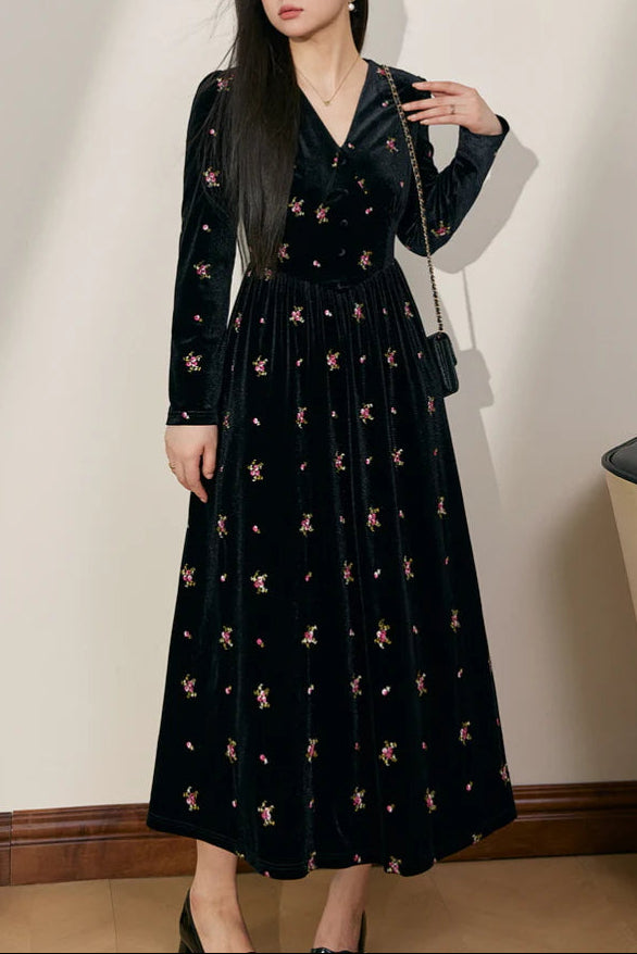 YURI V-NECK VELVET MAXI DRESS BLACK EMBROIDERED