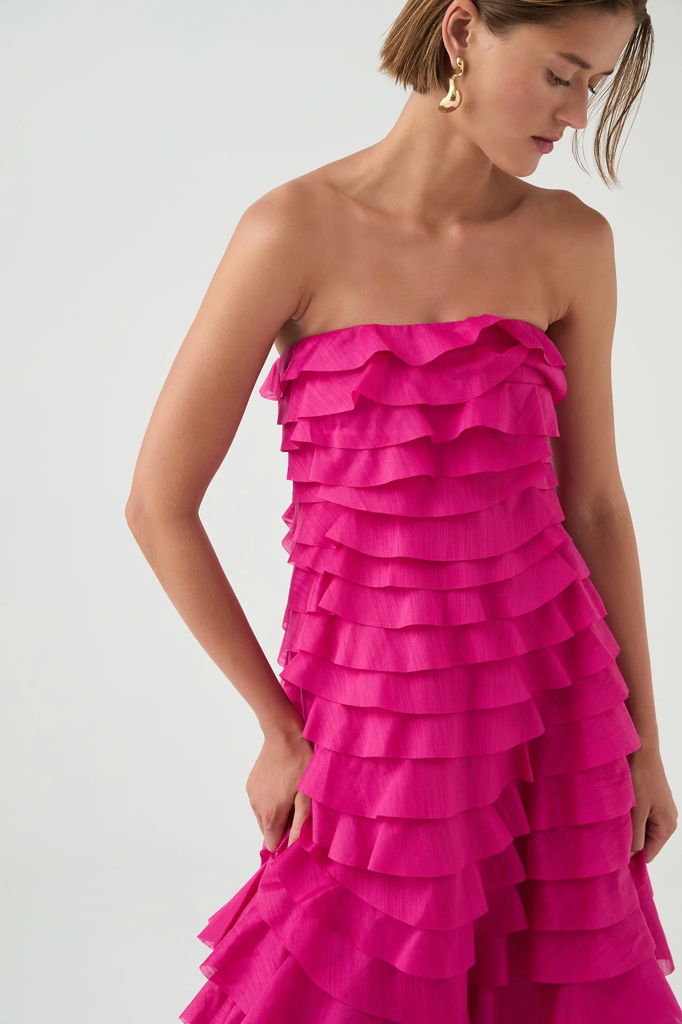 CATHY PLEATED STRAPLESS MAXI DRESS IN ROSE RED