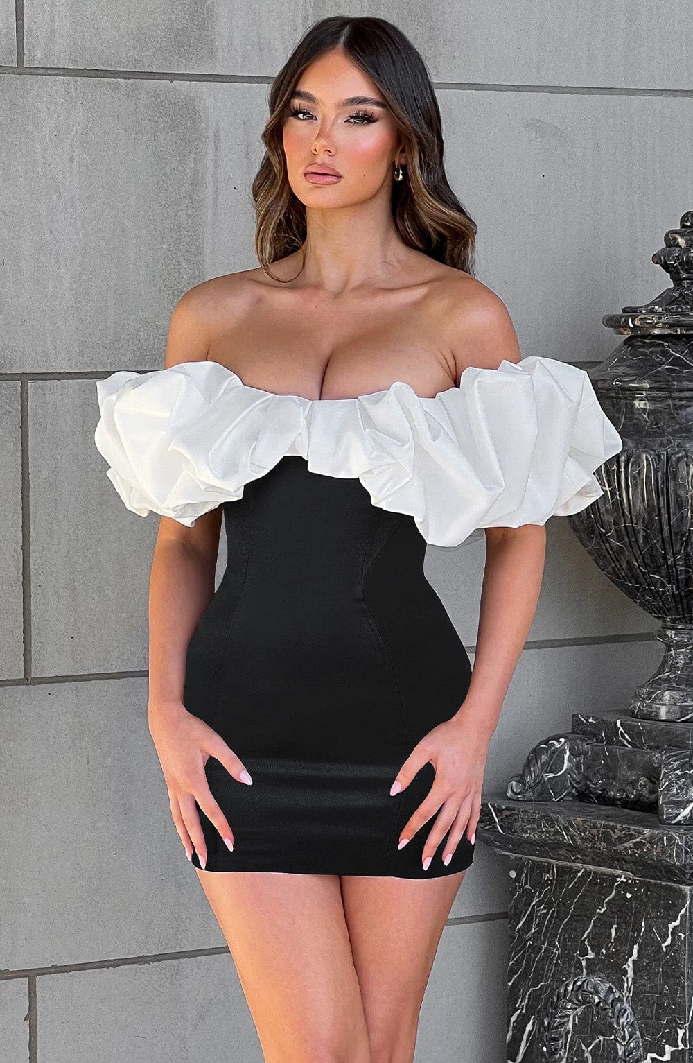 ALLIE MINI DRESS - BLACK WHITE NIGHT OUTFIT