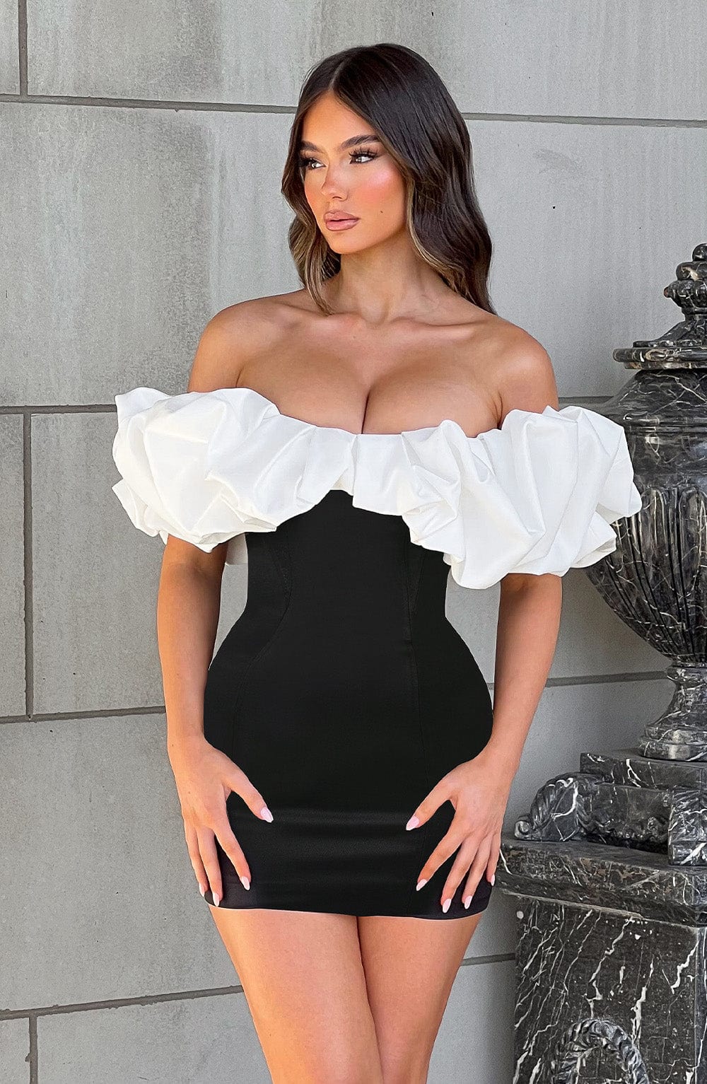 ALLIE MINI DRESS - BLACK WHITE NIGHT OUTFIT
