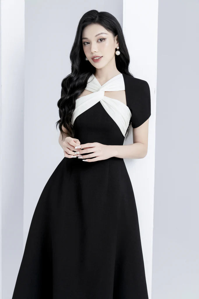 ANDREA CUT-OUT A-LINE MIDI DRESS BLACK
