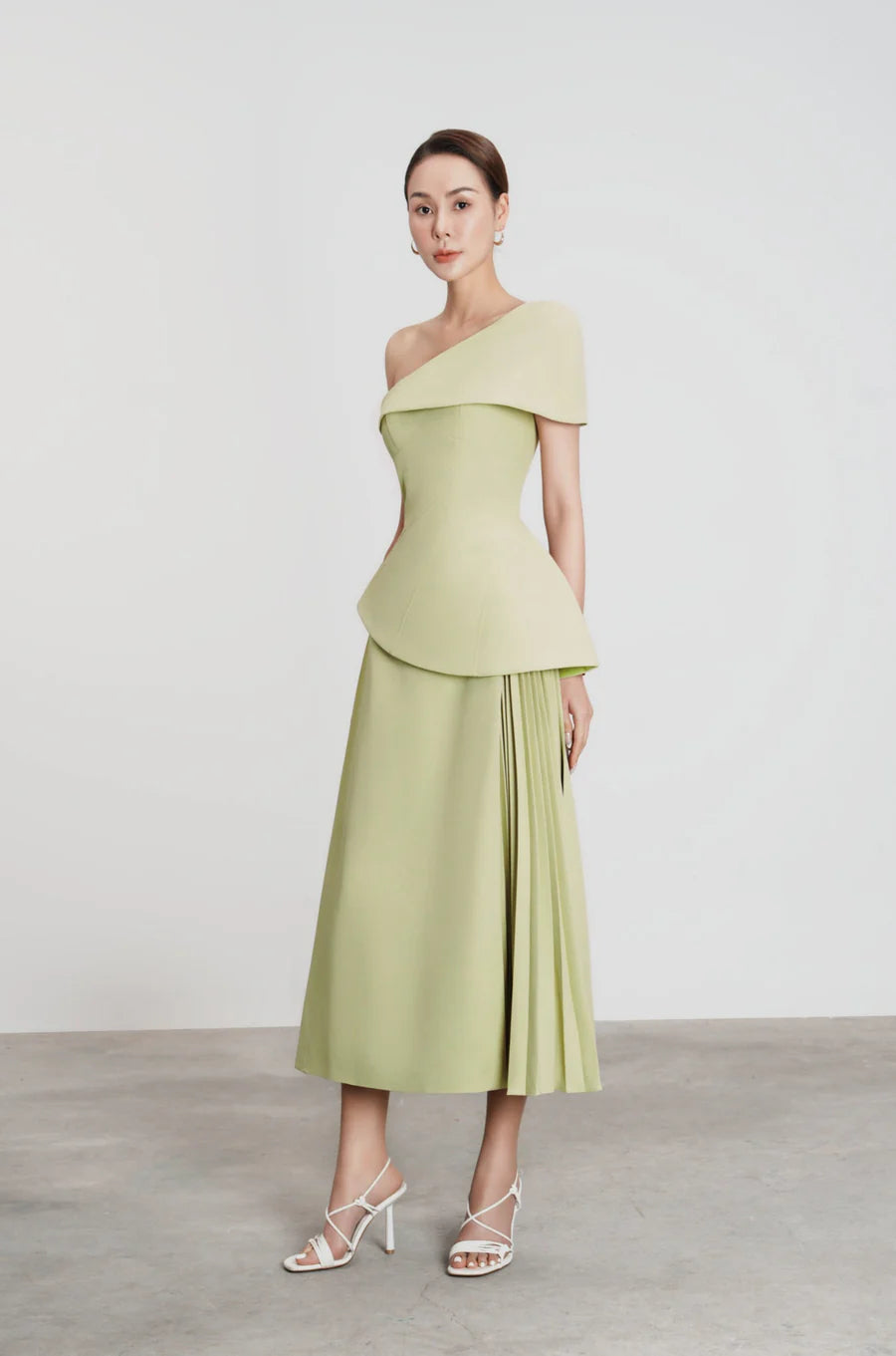 ONE SHOULDER FLARE MIDI SKIRT SUIT OLIVE GREEN