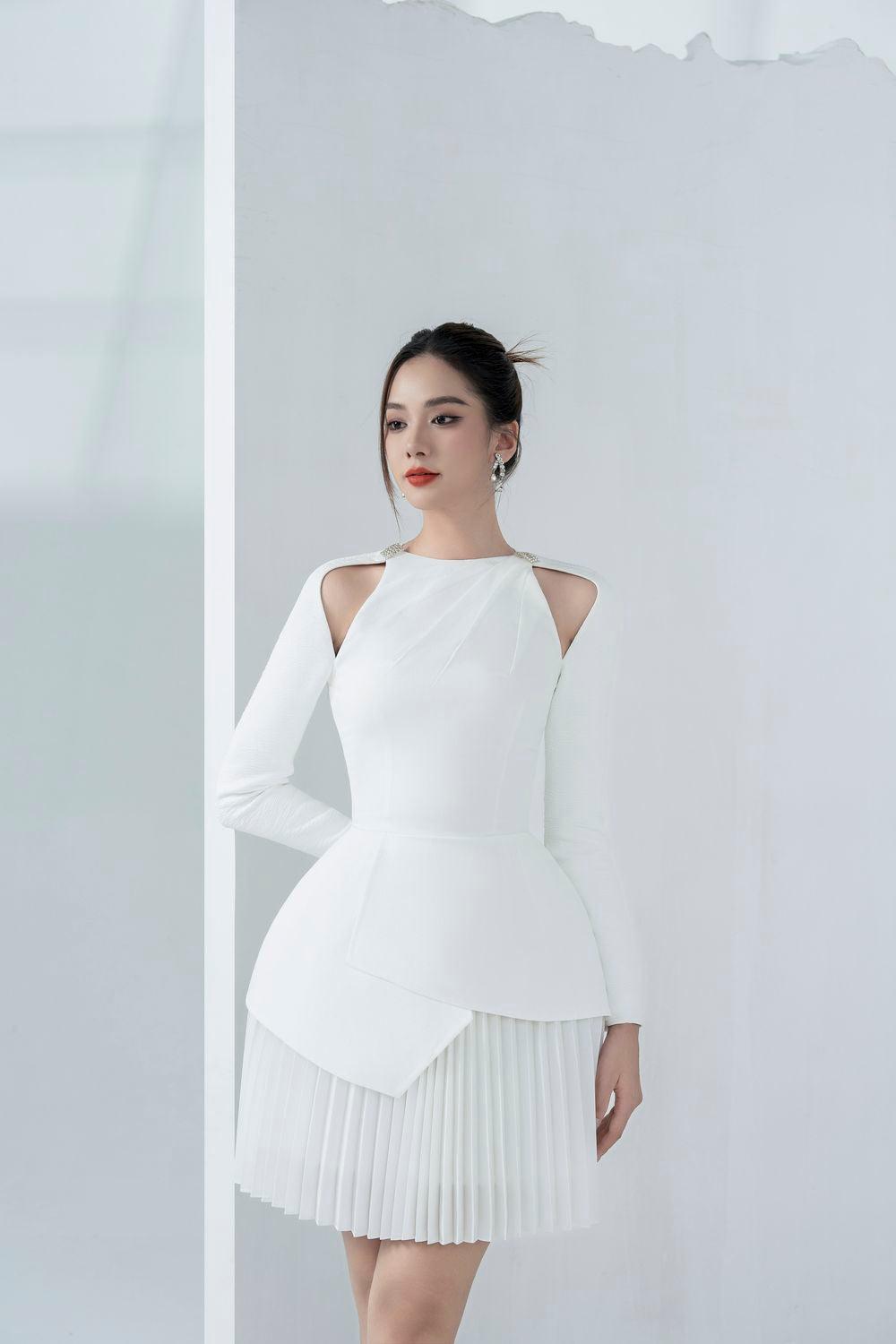 CALLIE VELVET BACKLESS A-LINE MINI DRESS