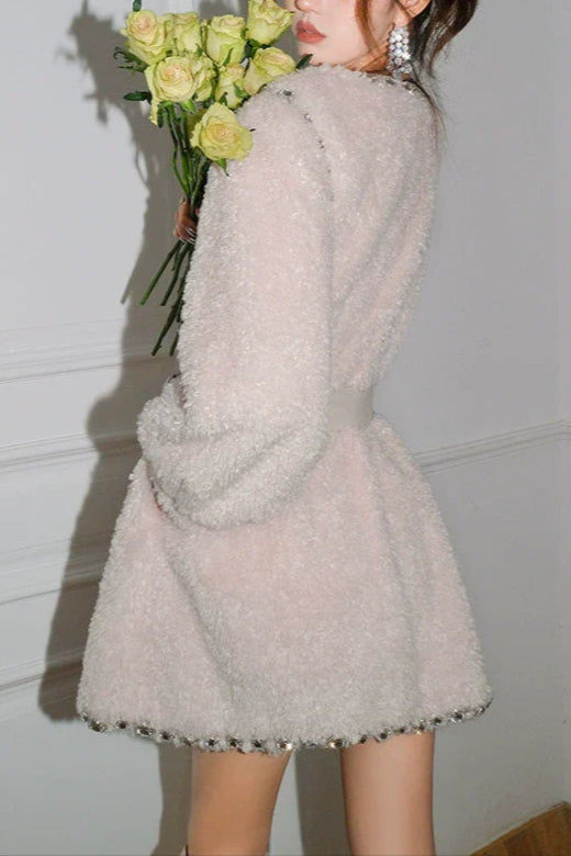 BEIGE V-NECK LONG SLEEVE DIAMOND COAT
