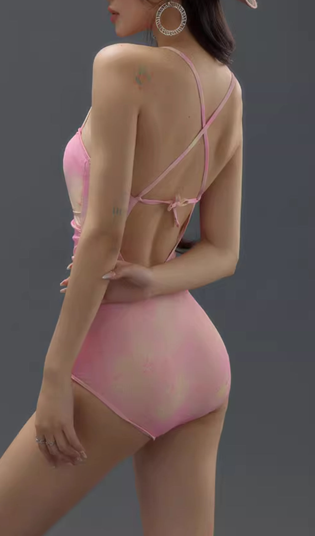 PINK RUFFLED ONE-PIECE SWIMSUIT FOR VACATION