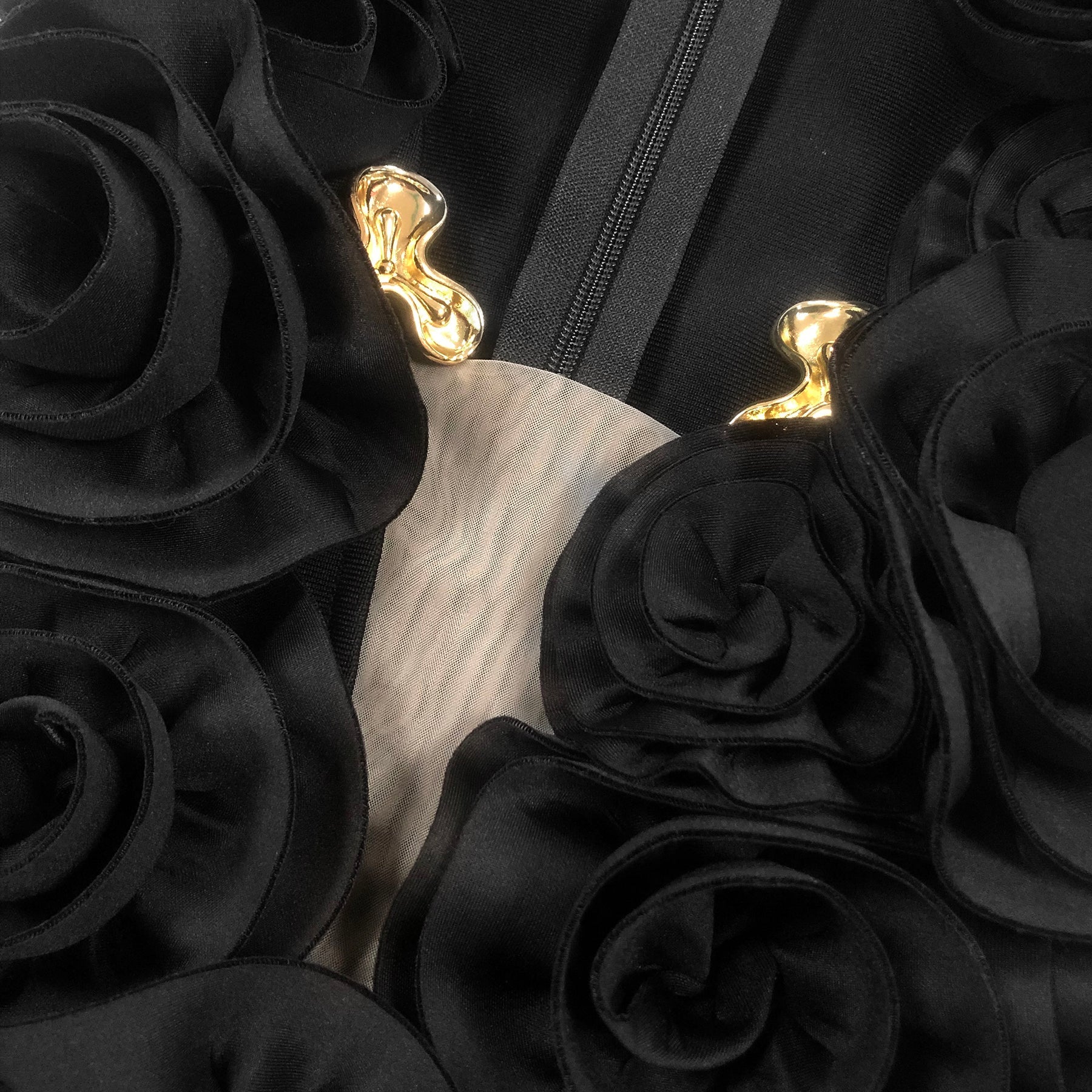 RUFFLED GOLD ACCENT MAXI DRESS FOR EVENING