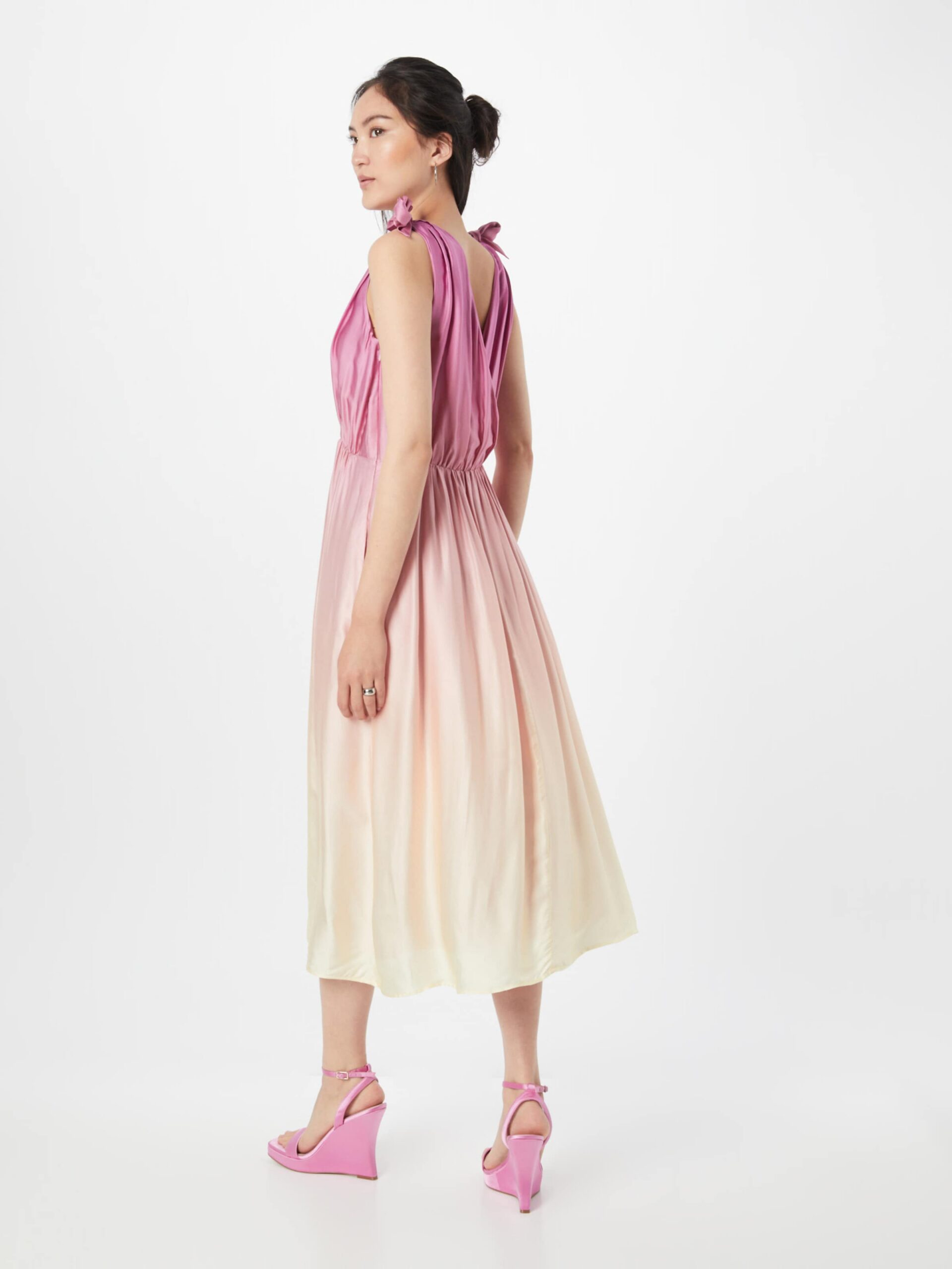 WRAP MIDI DRESS IN PASTEL YELLOW FOR DAY EVENTS