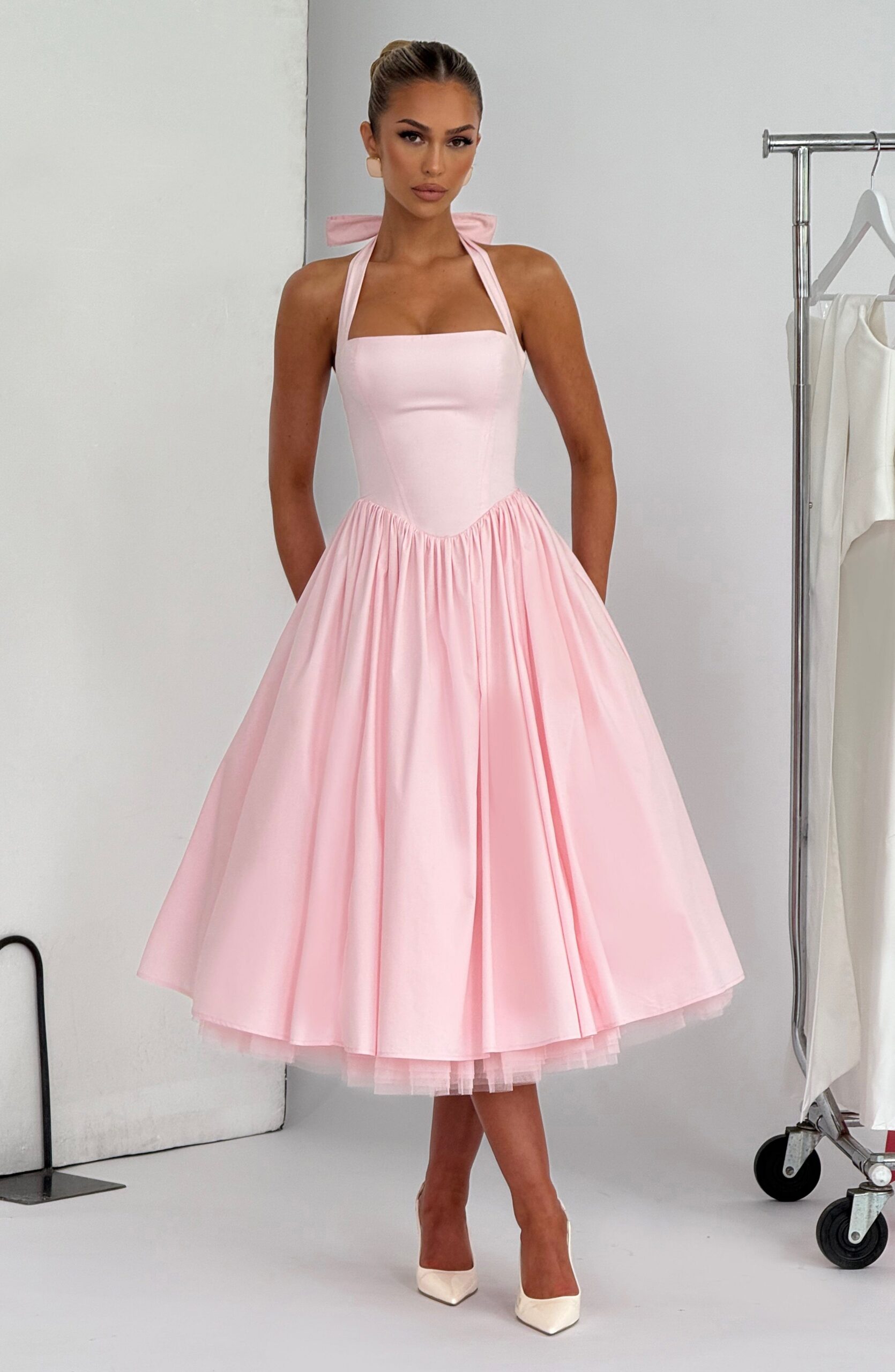 CRESSIDA BACKLESS PUFFY MIDI DRESS BLUSH