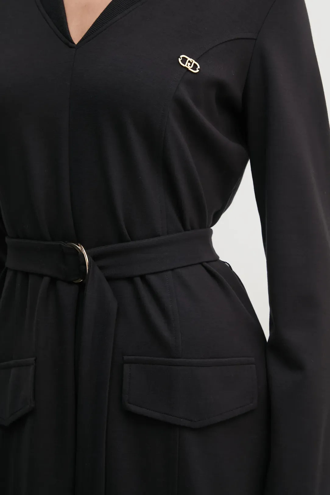 RIBBED V-NECK MINI BLACK DRESS FOR PARTY