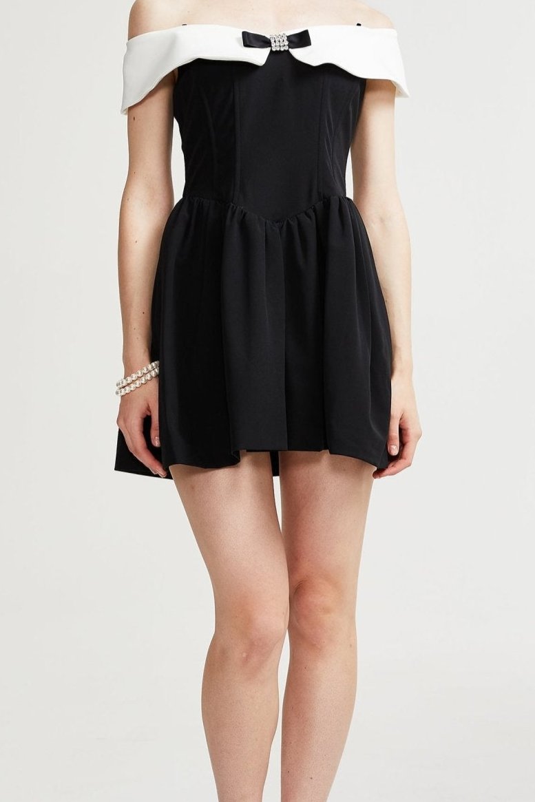 OFF-SHOULDER BLACK MINI DRESS FOR PARTY