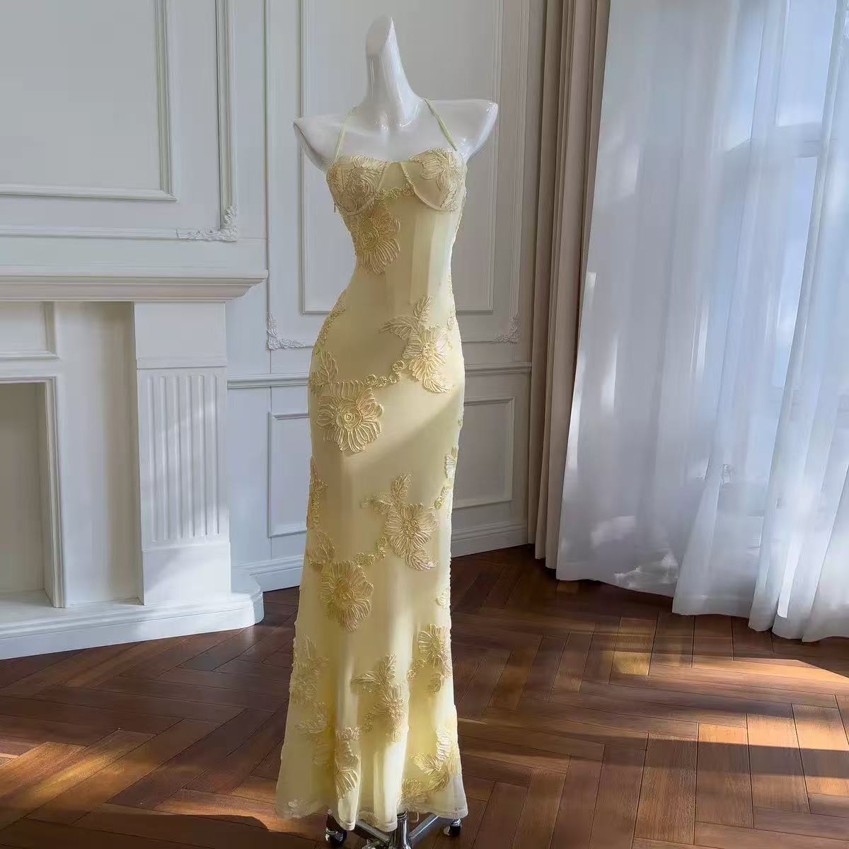 NEFERTITI MAXI DRESS LEMON - ELEGANT SUMMER SILHOUETTE