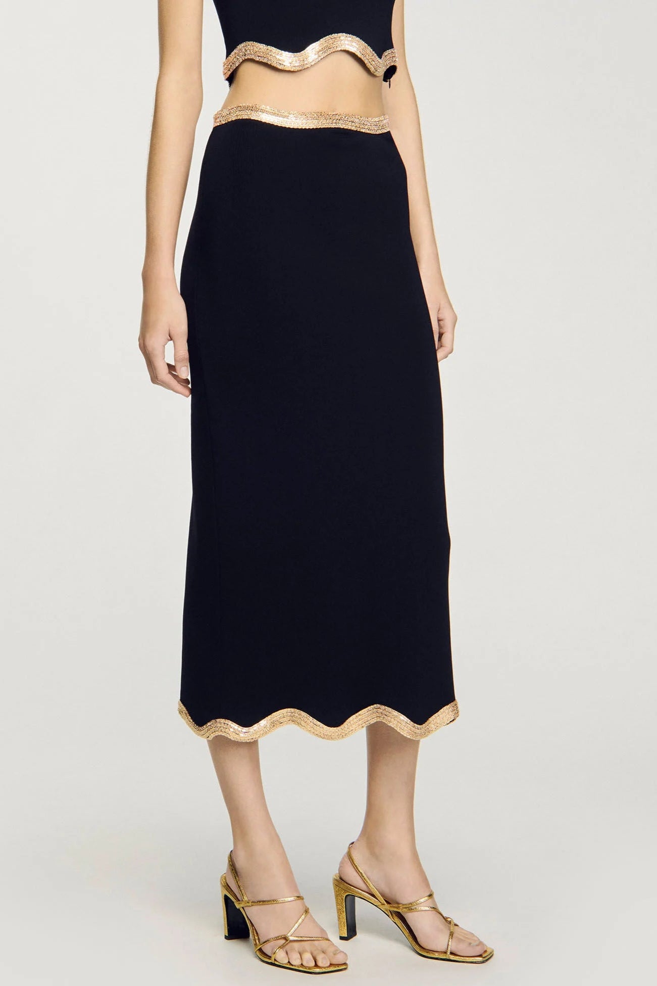 BLACK LONG KNIT SKIRT CHAIN DETAIL CASUAL