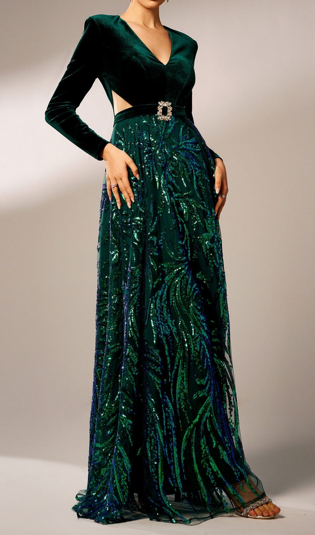 SEQUIN HIGH SLIT LONG SLEEVE MAXI DRESS IN GREEN