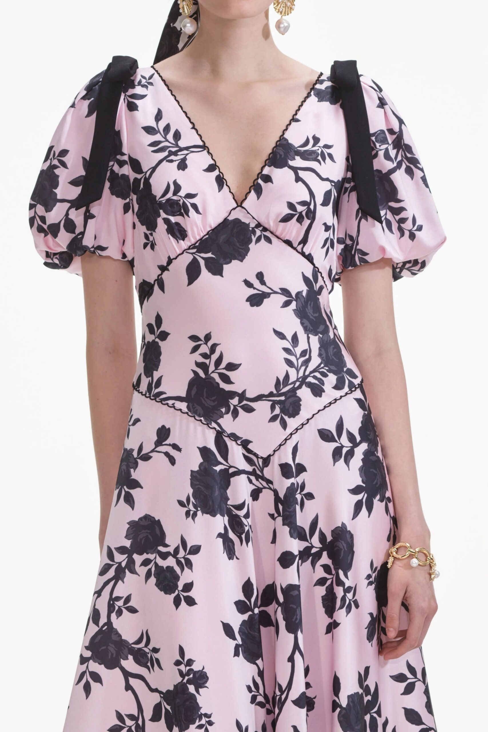 V-NECK SATIN FLORAL MIDI DRESS PINK