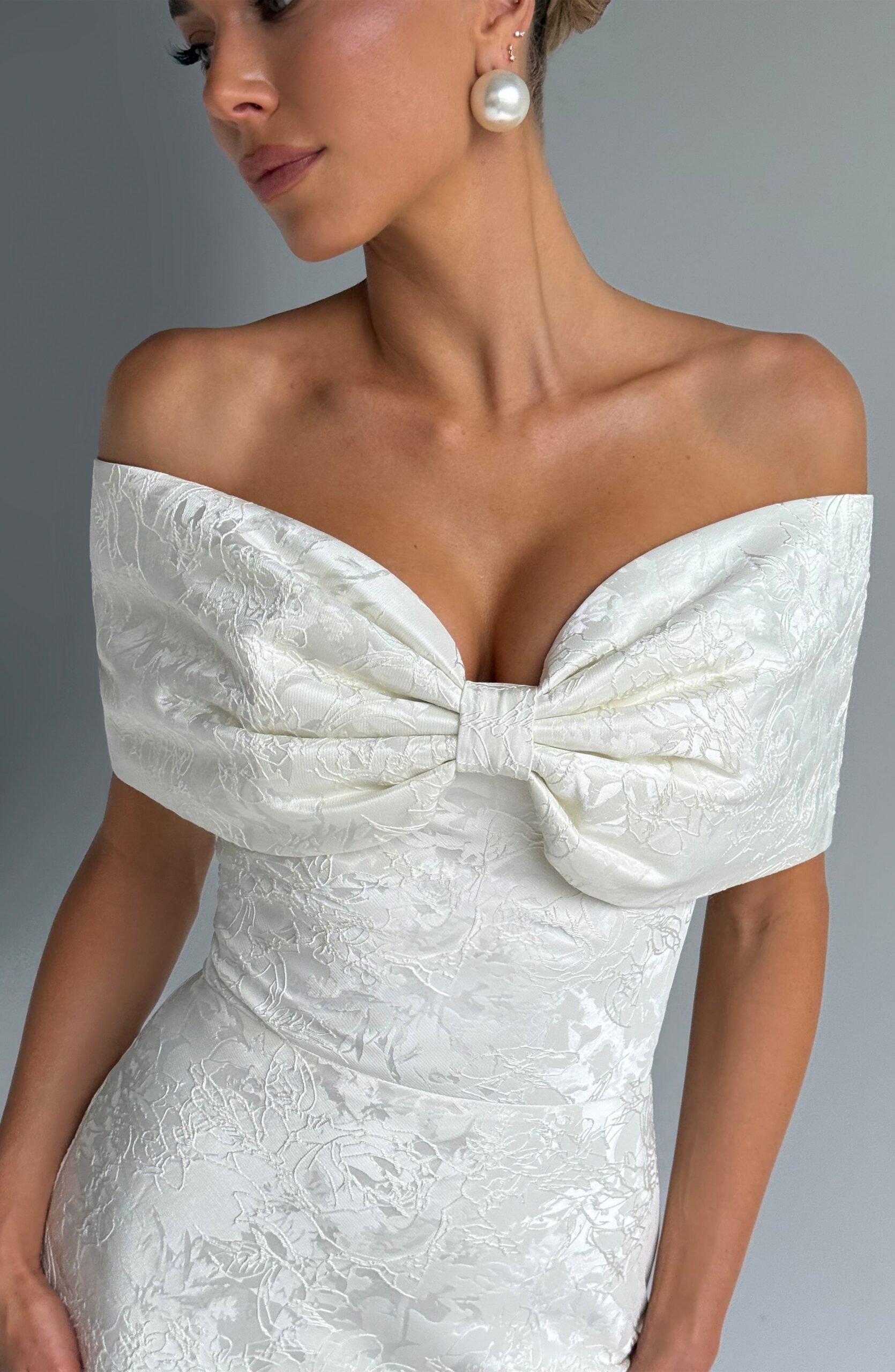 EMBERRY IVORY MAXI DRESS - FORMAL ELEGANCE