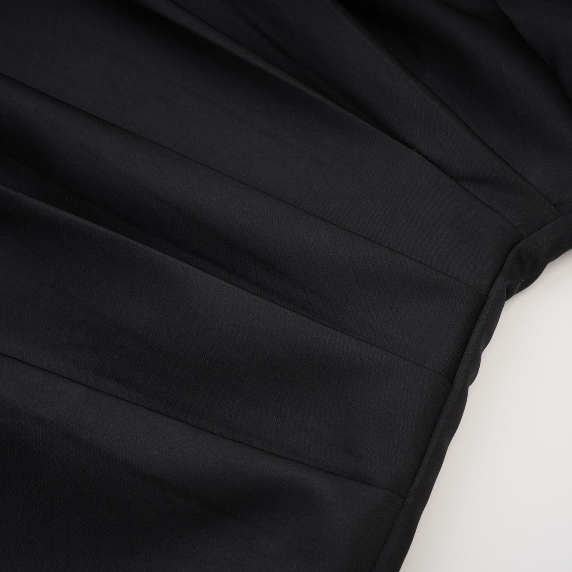 EMMELINE CRYSTAL MINI DRESS – GLAM PARTY SILHOUETTE