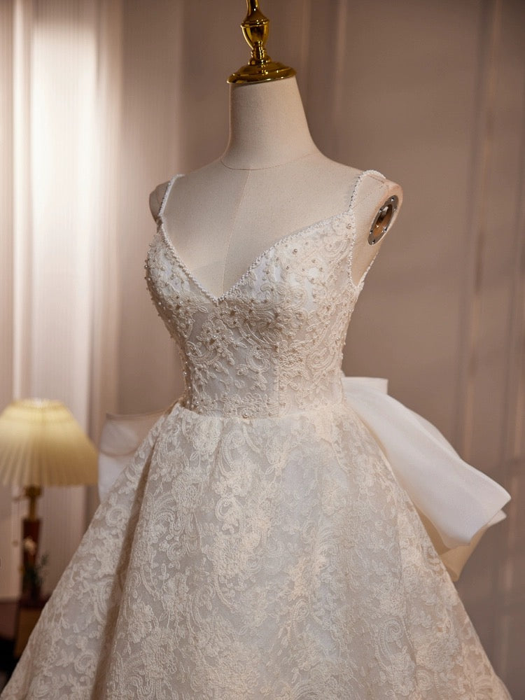 LIGHT CHAMPAGNE LACE LONG PROM GOWN
