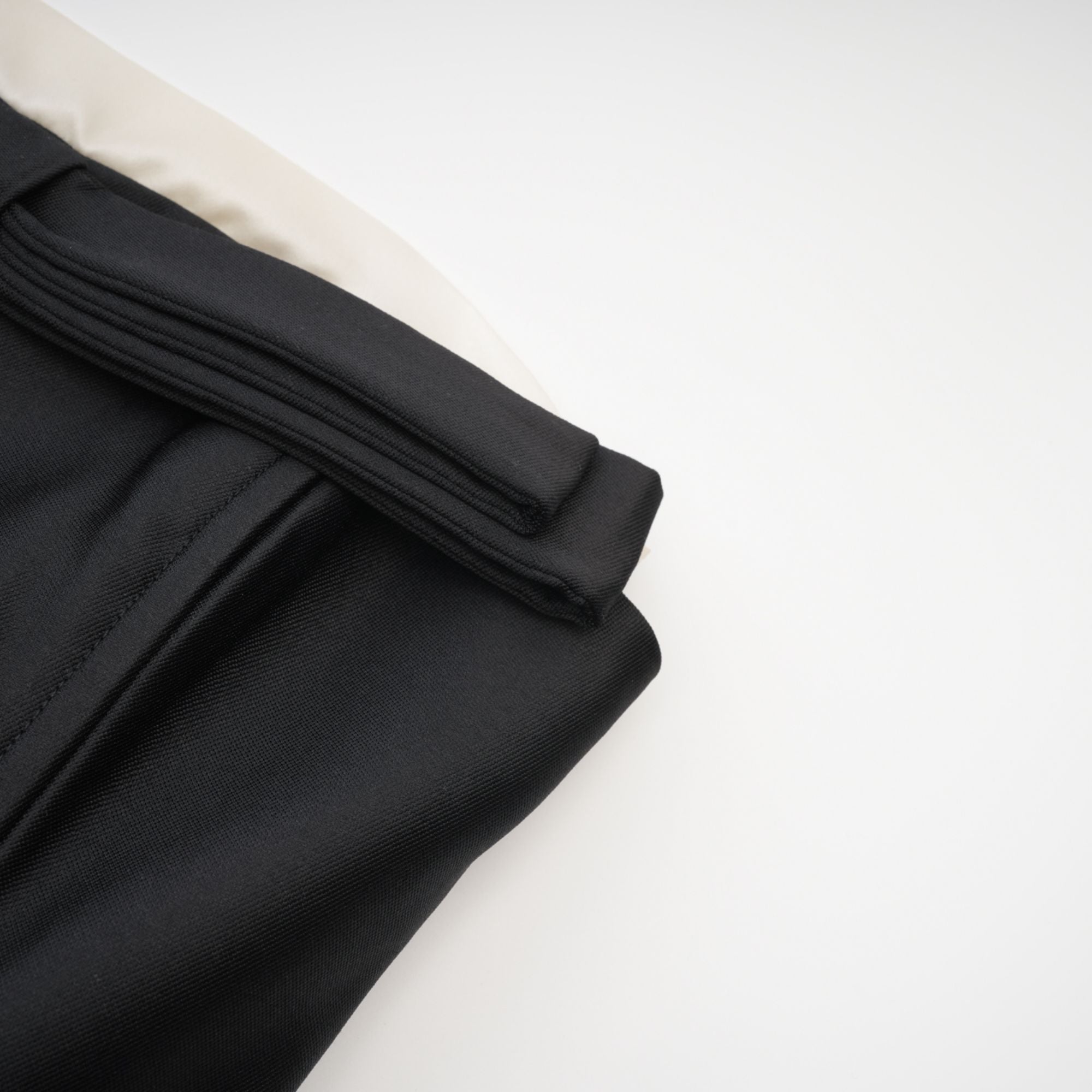 FELISARA MIDI DRESS BLACK - ELEGANT SILHOUETTE