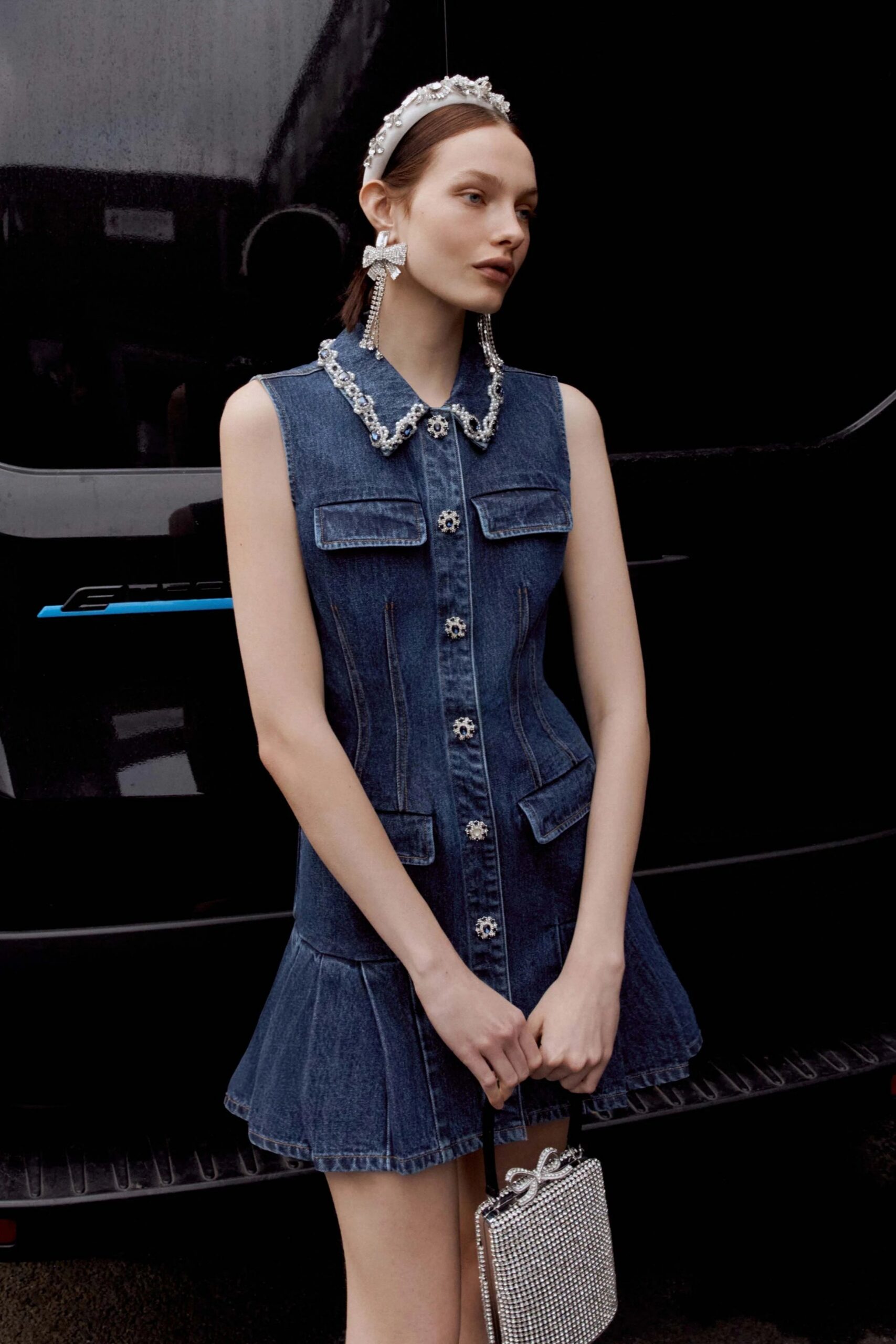 SLEEVELESS BLUE DENIM MINI DRESS FOR SUMMER