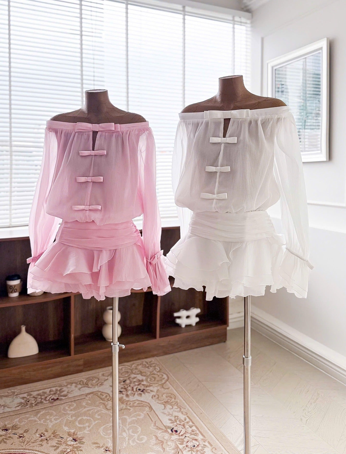 PEARL WHITE PUFF SLEEVE STRAPLESS MINI DRESS