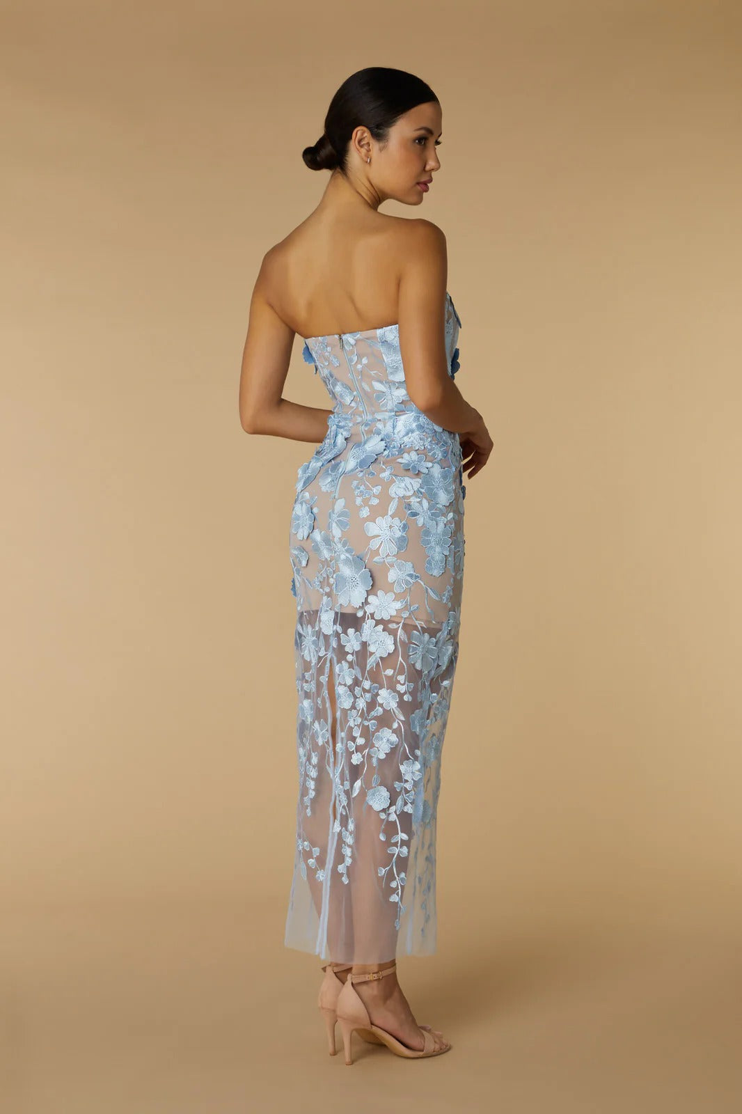 BBLYTHE AVITAL STRAPLESS BLUE FLORAL MIDI DRESS