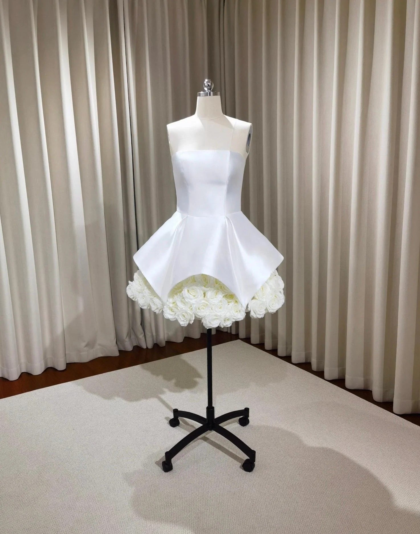 SALLY STRAPLESS WHITE FLOWER MINI DRESS FOR PARTY