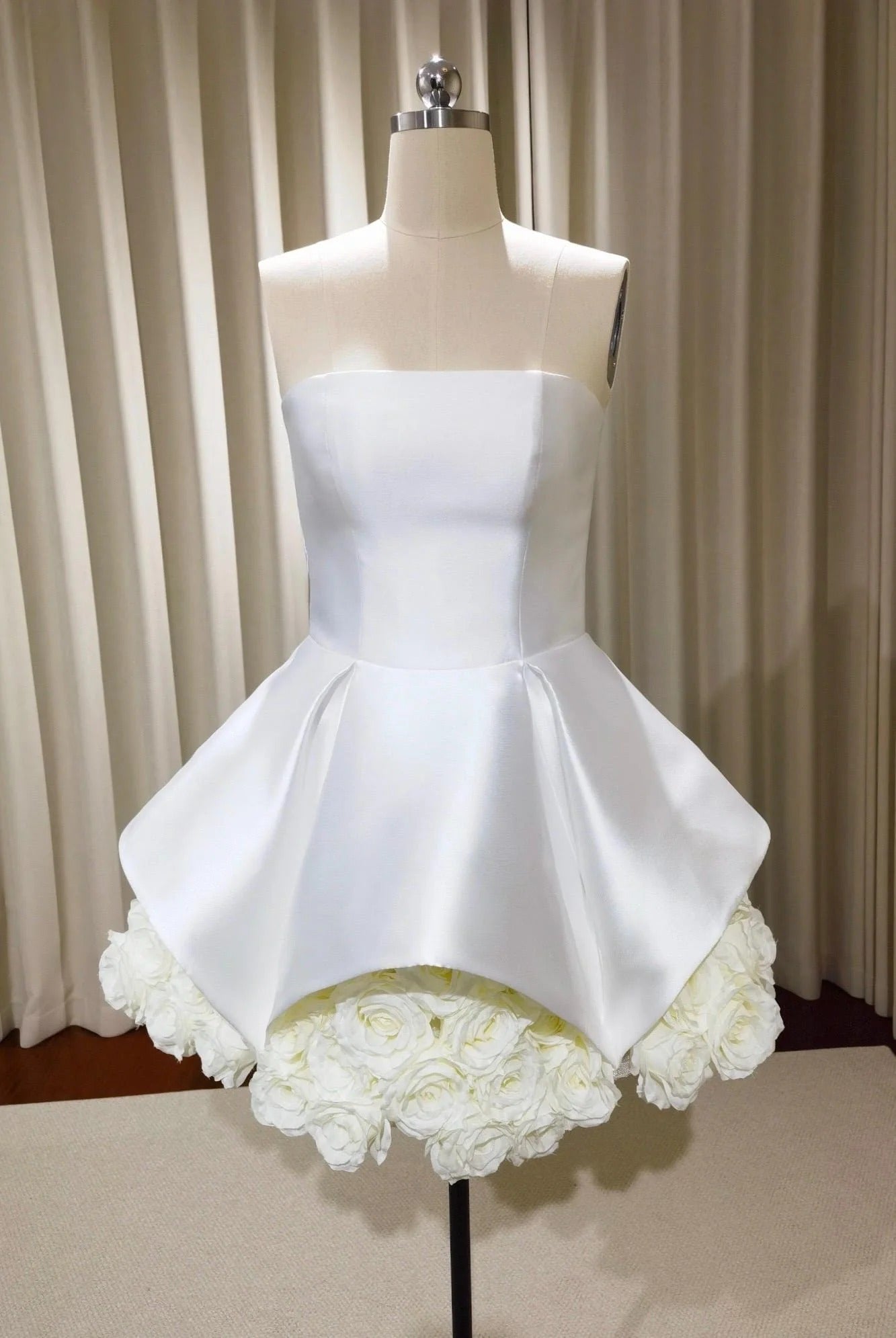 SALLY STRAPLESS WHITE FLOWER MINI DRESS FOR PARTY