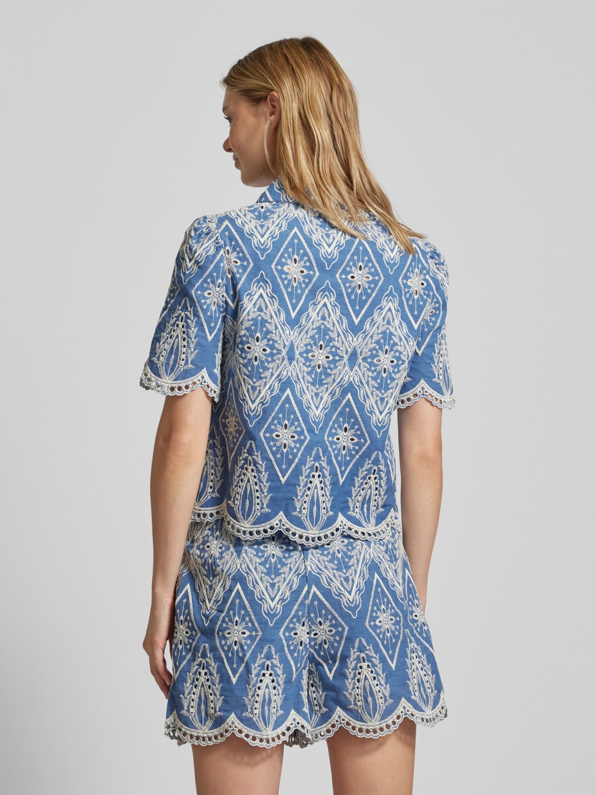 BLUE WHITE EMBROIDERED PUFF SLEEVE LACE BLOUSE