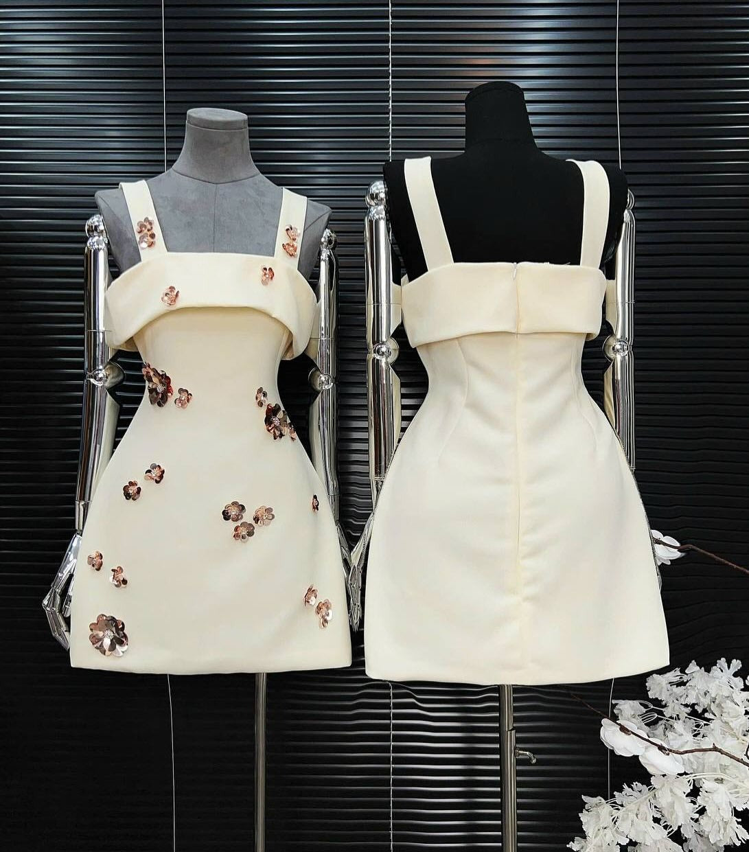 GABRIELLE SEQUIN FLOWER WHITE MINI DRESS