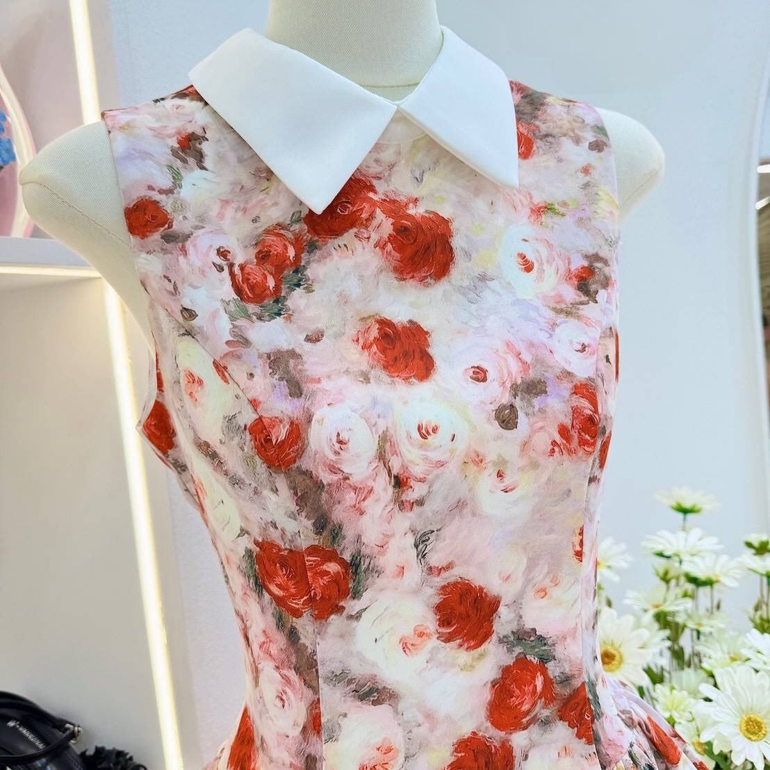 COLLARED SLEEVELESS FLORAL A-LINE MINI DRESS