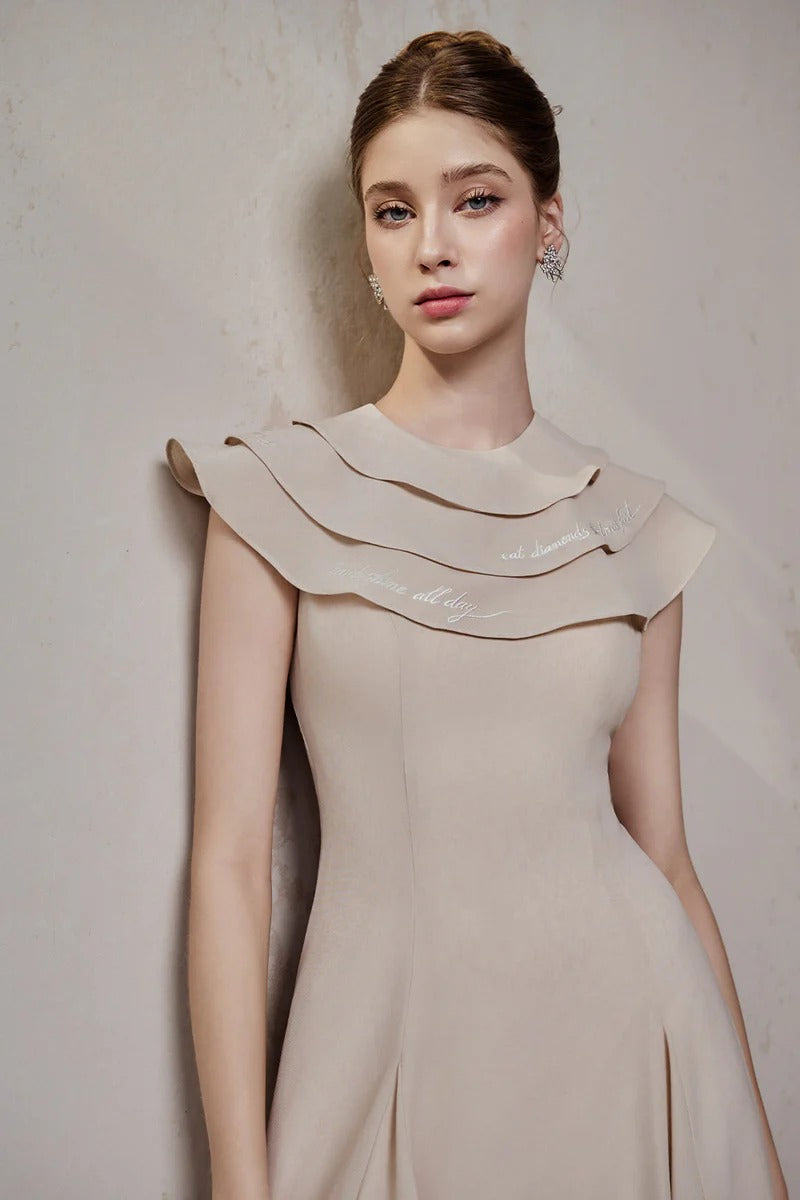 A-LINE JEWEL NECK VISCOSE MAXI DRESS IN BEIGE