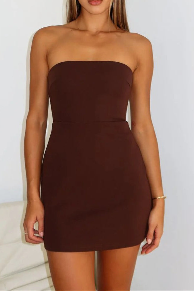 SLIM BACKLESS STRAPLESS MINI DRESS, BROWN
