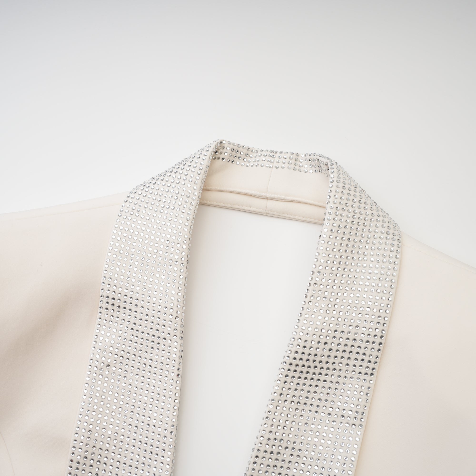 CRYSTAL-EMBELLISHED TAILORED DRESS COAT FOR EVENTS