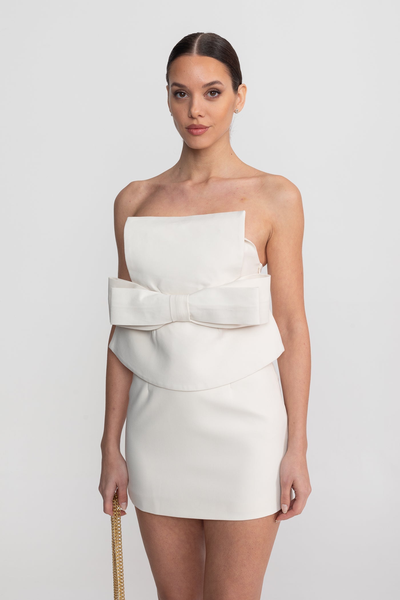 VICKY WHITE STRAPLESS MINI BOW DRESS