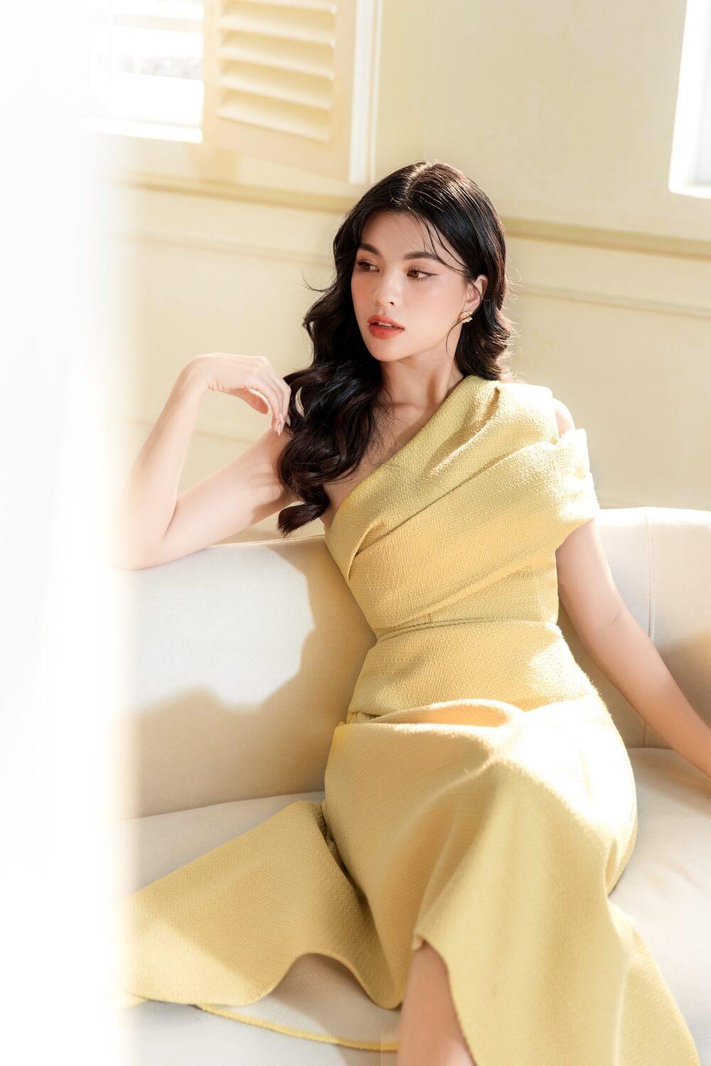 SILVIE ASYMMETRIC ONE SHOULDER YELLOW TWEED MIDI DRESS