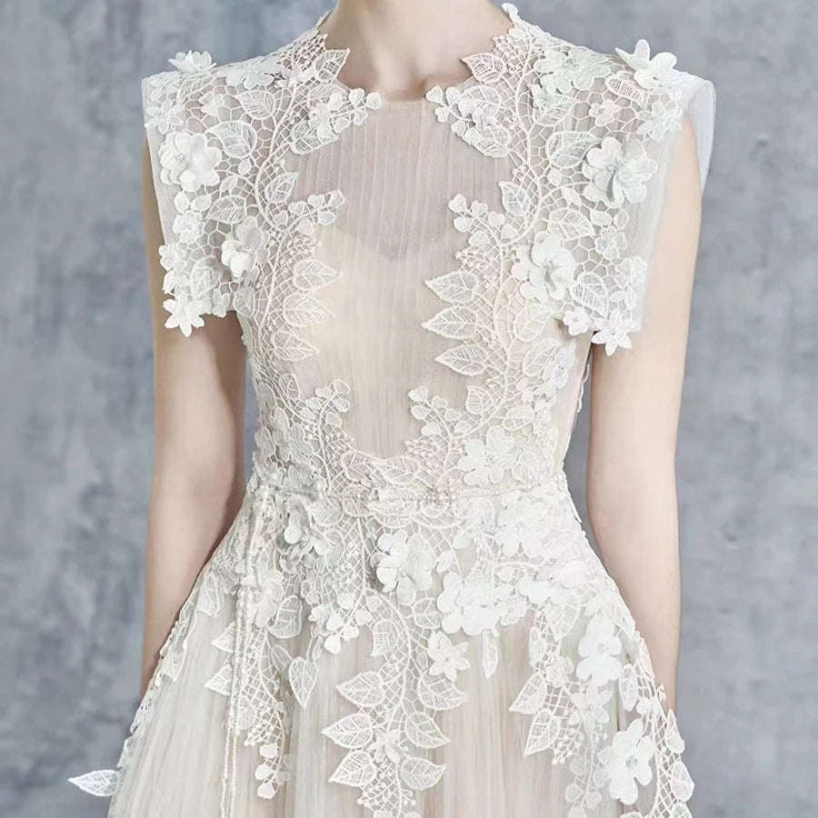 FLORAL APPLIQUÉ SLEEVELESS MIDI DRESS BEIGE