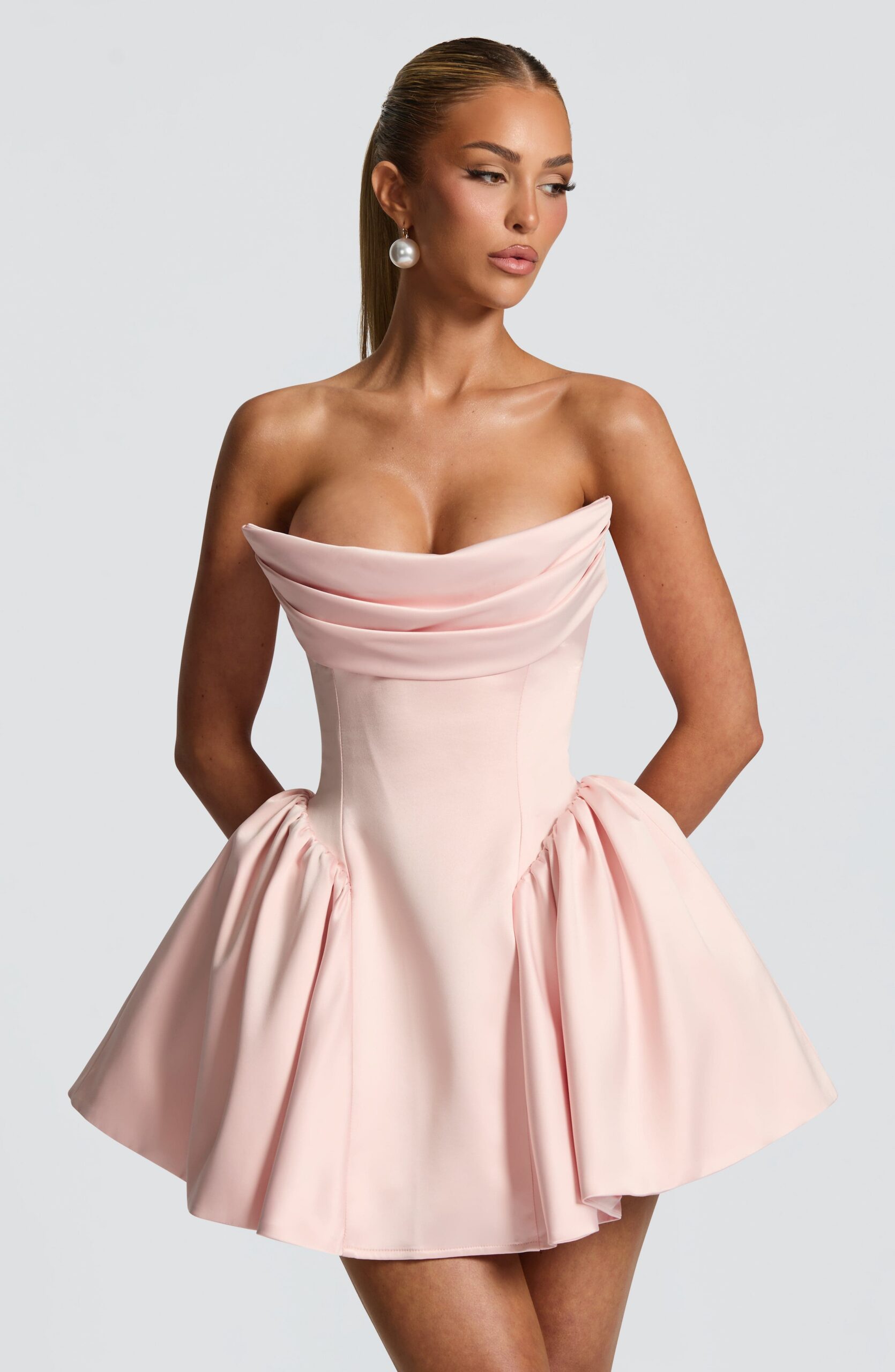 TRINITY MINI DRESS BLUSH - BODYCON PARTY