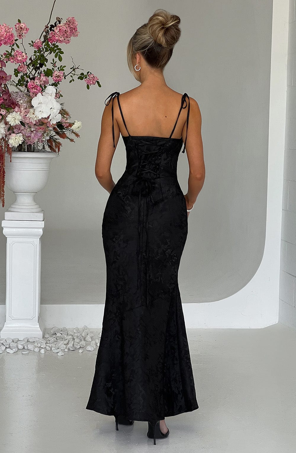 WHITNEY MAXI DRESS - BLACK, ELEGANT EVENING SILHOUETTE