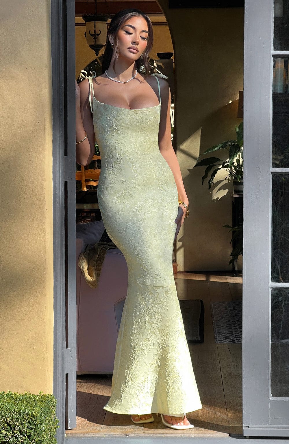 WHITNEY LEMON MAXI DRESS - A-LINE WEDDING GUEST