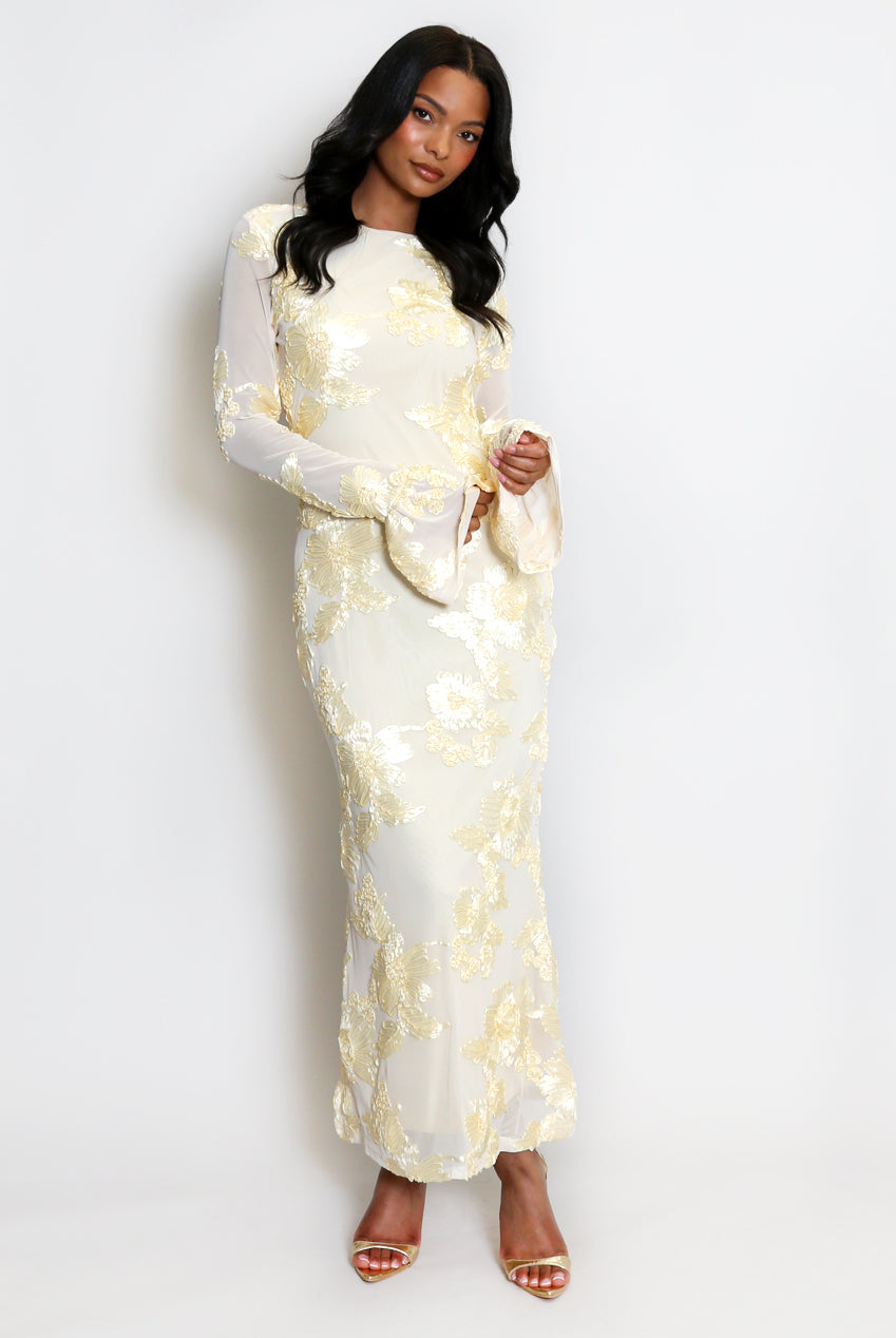 FLORAL LACE MIDI DRESS WITH FLUTE CUFFS