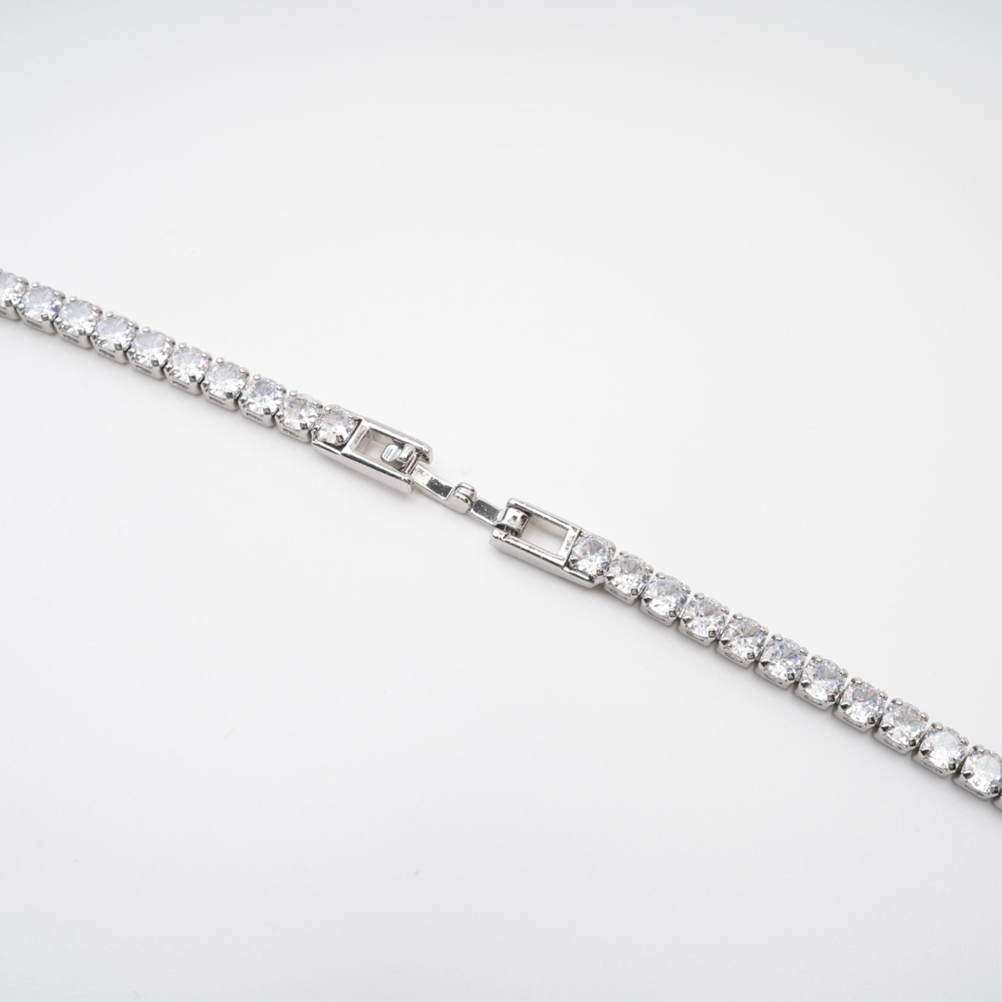 YVETTE DROP PENDANT CRYSTAL NECKLACE