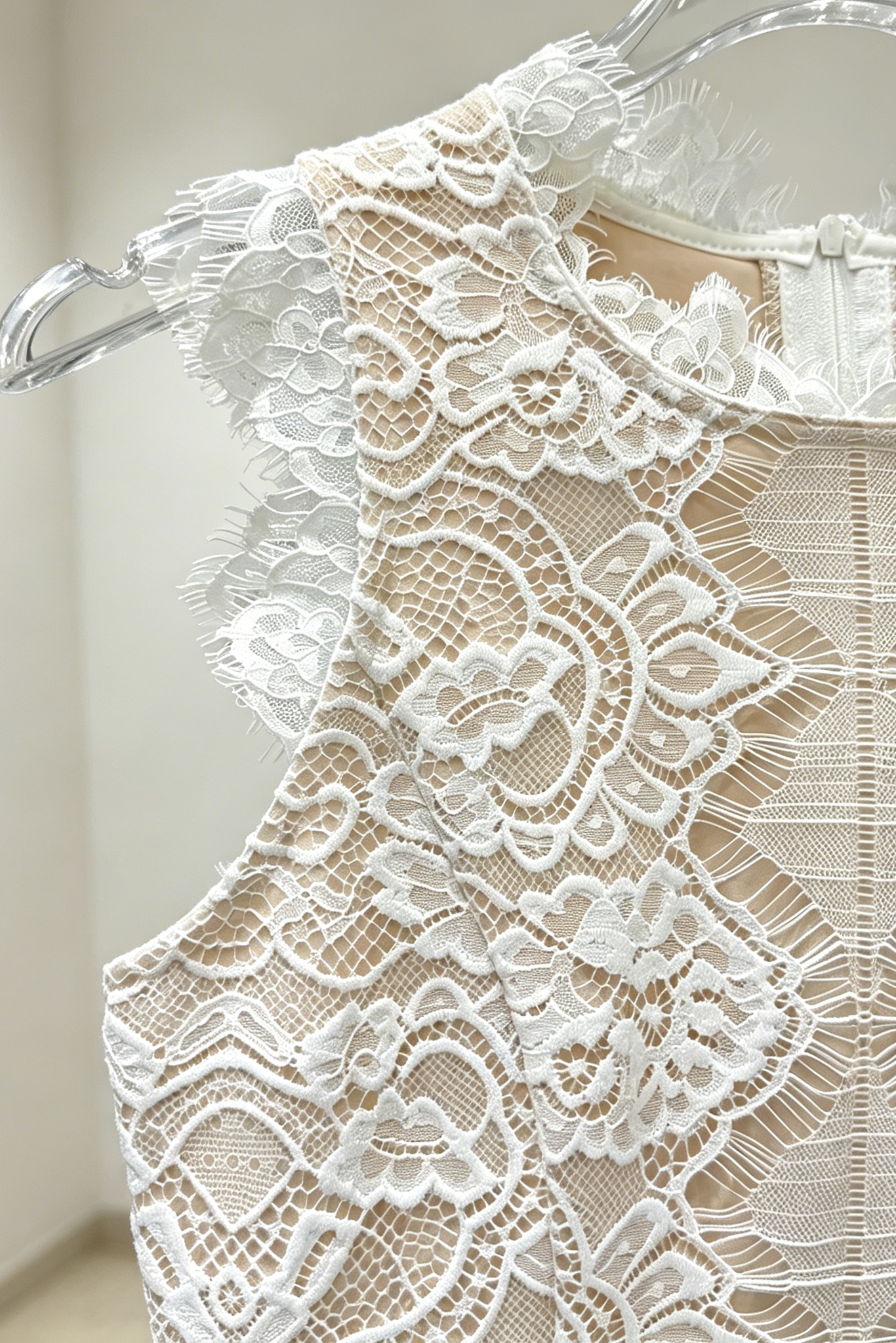 1_1_11 HIGH NECK LACE TOP & PUFFY TULLE SKIRT SET