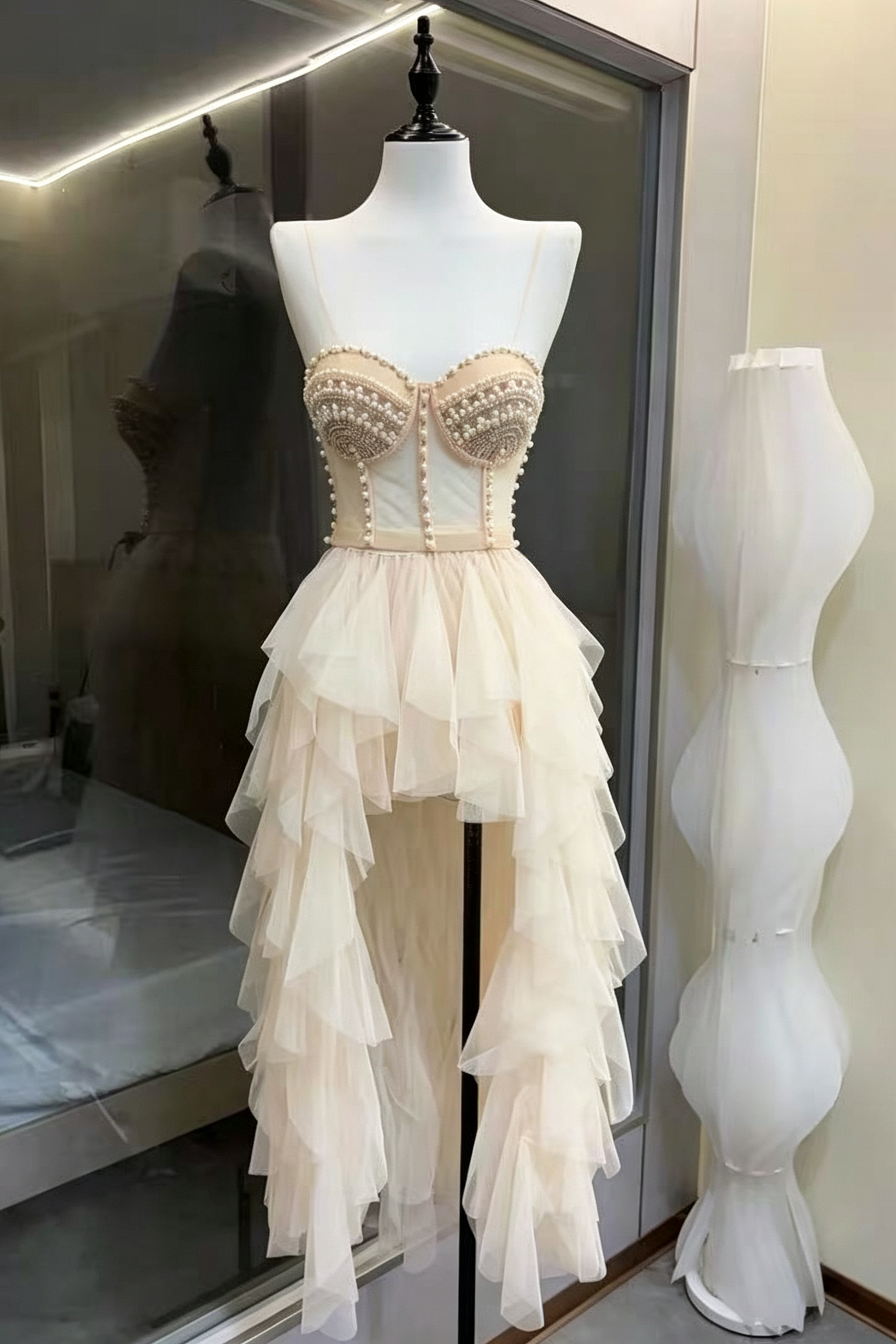 1_1_23 CREAM STRAPLESS PEARL CORSET TOP & HIGH-LOW RUFFLE TULLE SKIRT SET
