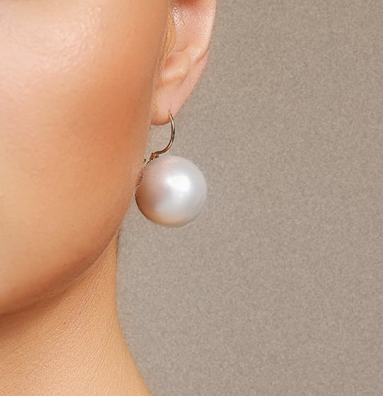 2025-08-02-kerr73094 LARGE PEARL DROP HUGGIE EARRINGS GOLD