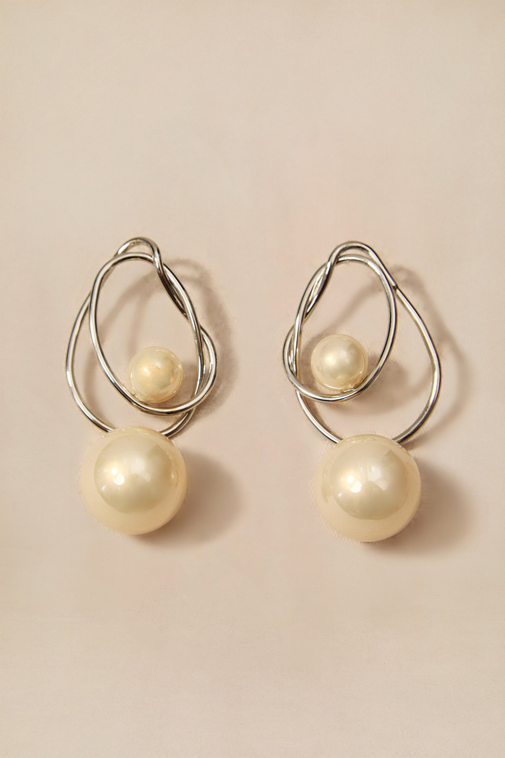 2025-09-13-arina19486-rC8Voj DOUBLE TWISTED PEARL DROP HOOP EARRINGS, SILVER