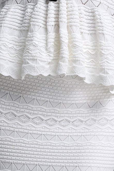 2026-06-18-alba277732 WHITE KNIT V-NECK BOW PEPLUM VEST MERMAID SKIRT SET