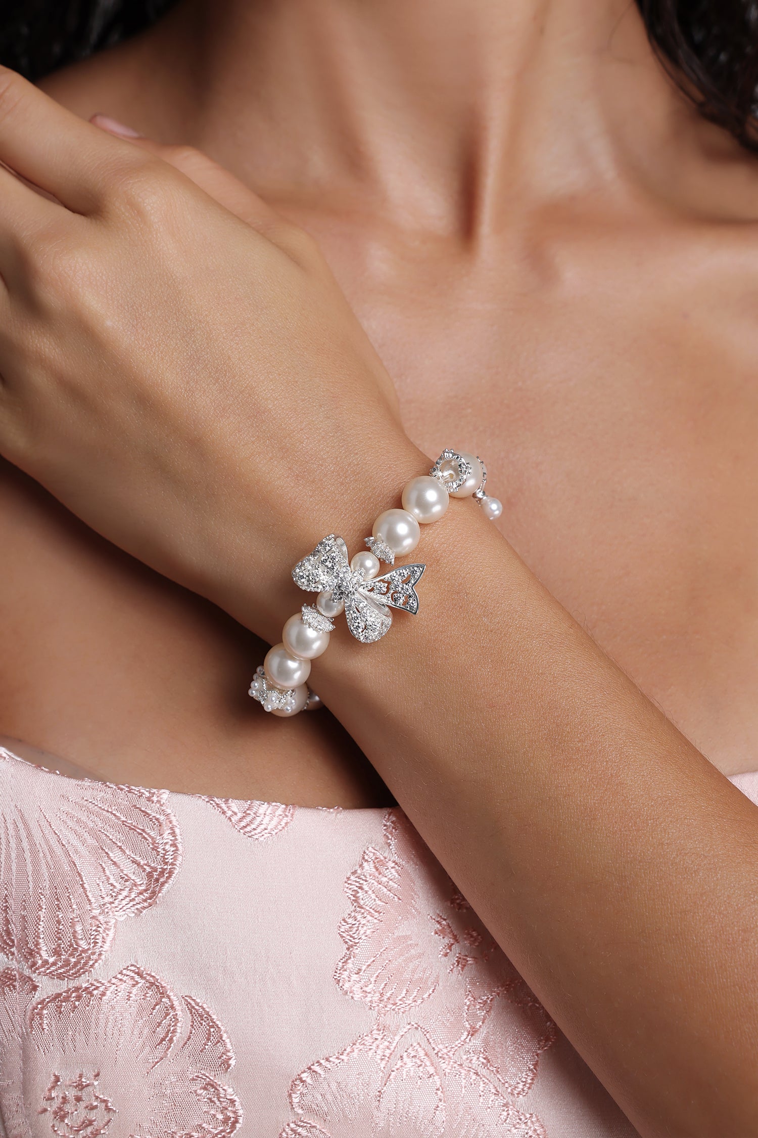 2026-06-29-maysa284459 RHINESTONE BOW PEARL BEADED BRACELET, EVENING PARTY