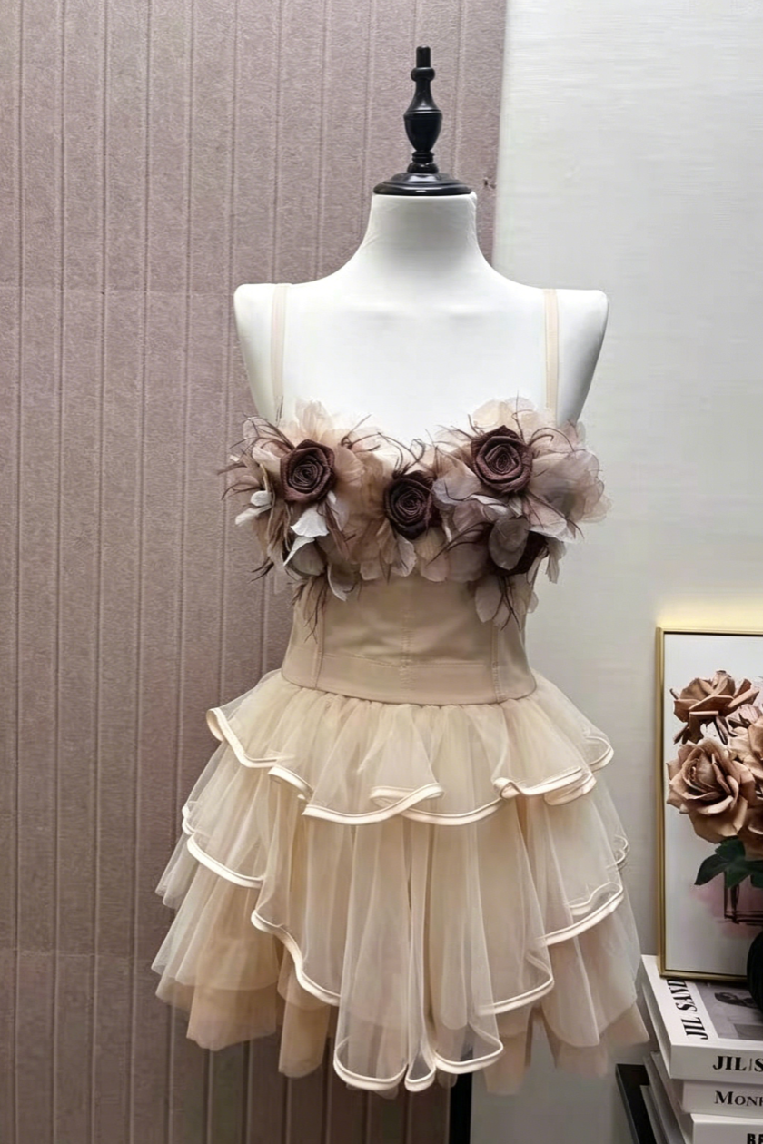 NUDE SPAGHETTI STRAP 3D FLORAL CORSET TOP & TIERED SATIN TRIM TULLE MINI SKIRT SET